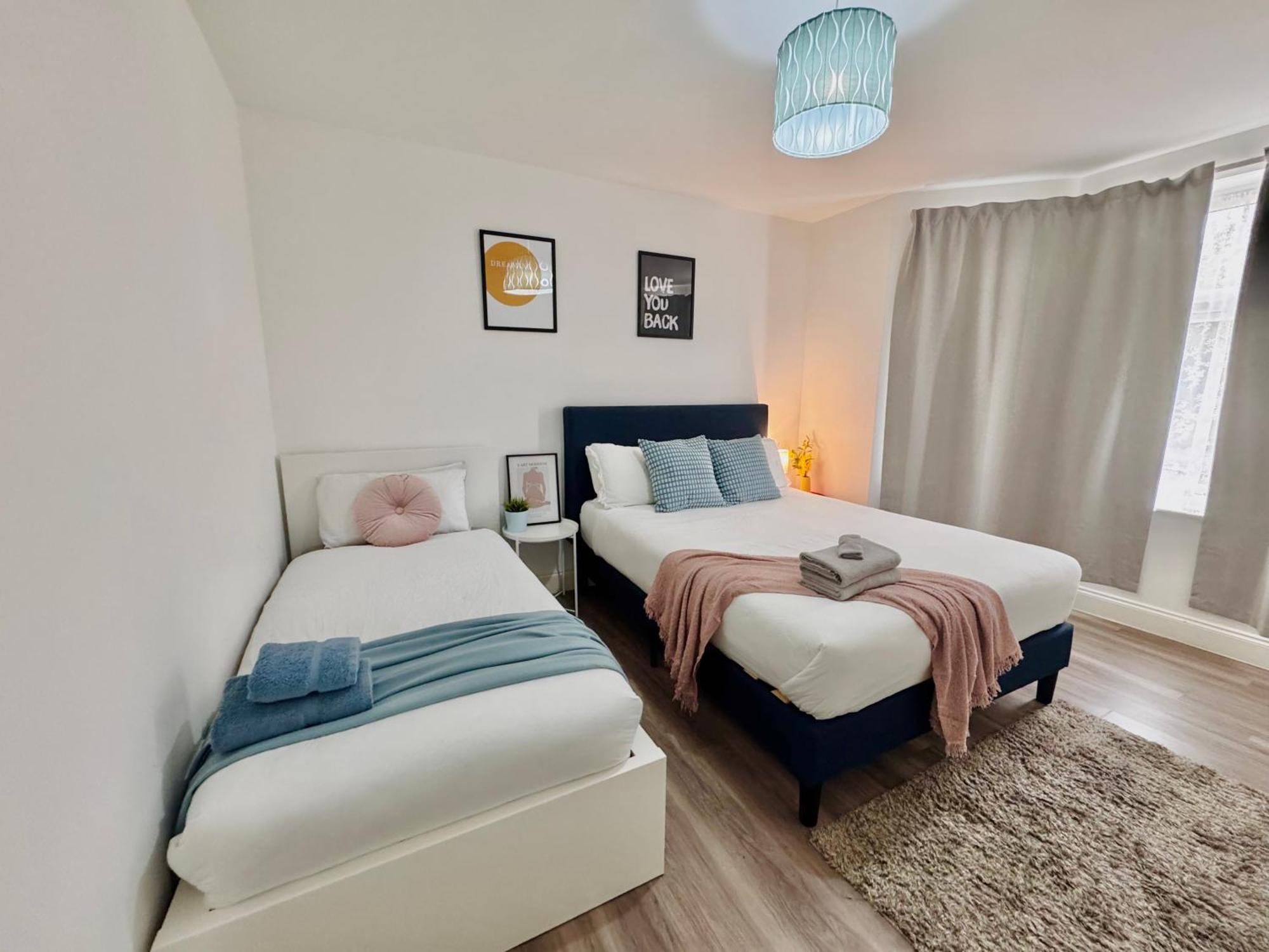 Cosy 1-Bed Flat 30Min To Central London & Parking Exterior foto