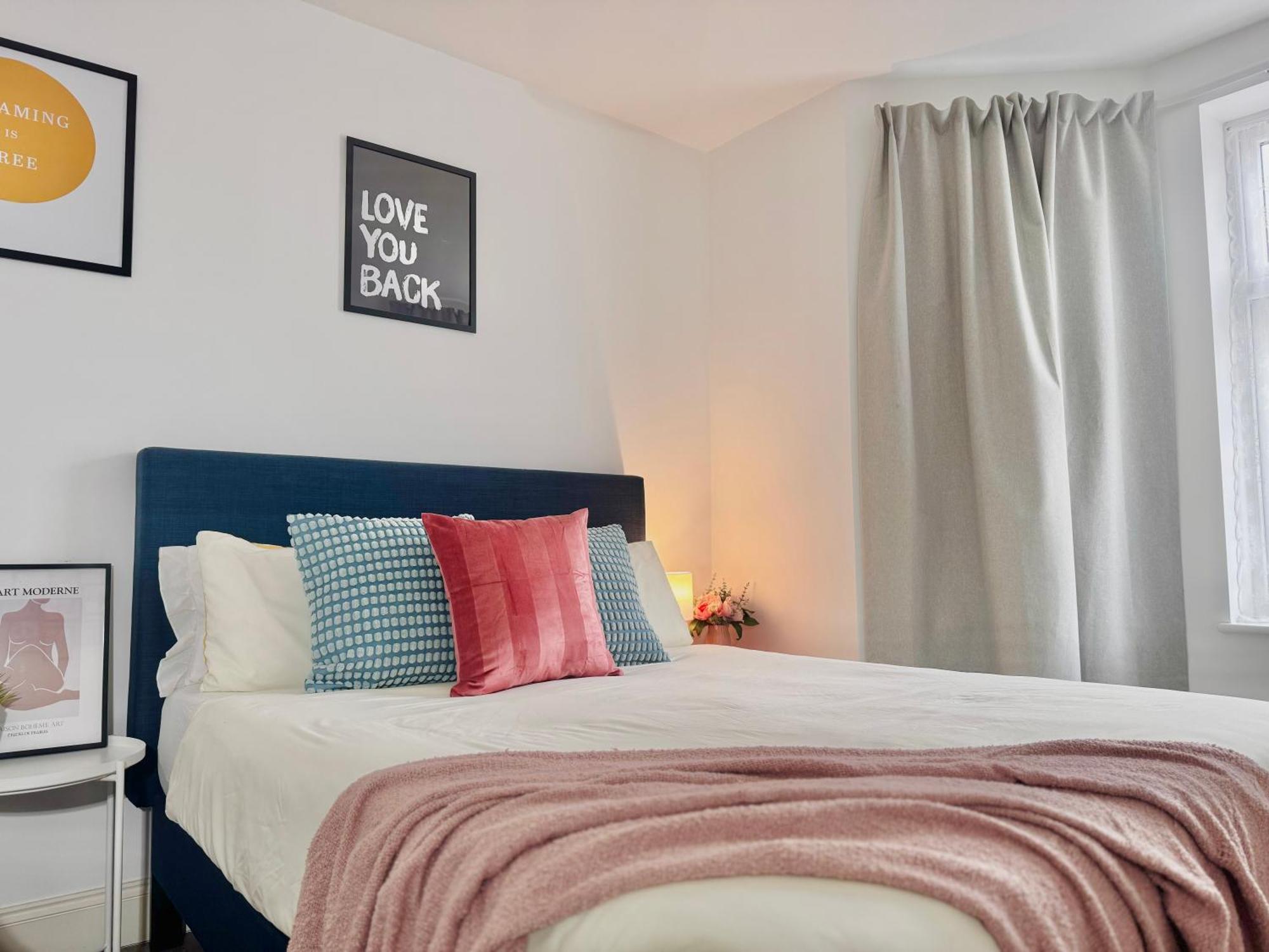 Cosy 1-Bed Flat 30Min To Central London & Parking Exterior foto